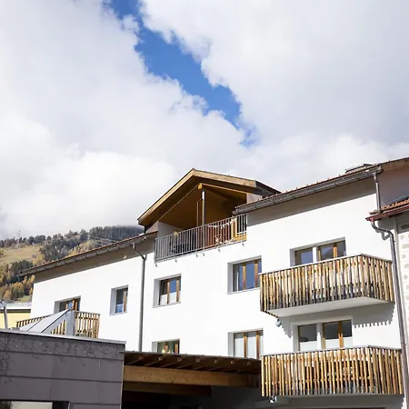 아파트 Chasa Bagnera 174 *